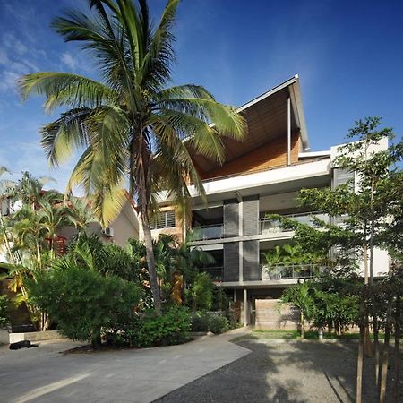 100 Rue Suffren Apartment Saint Pierre Luaran gambar