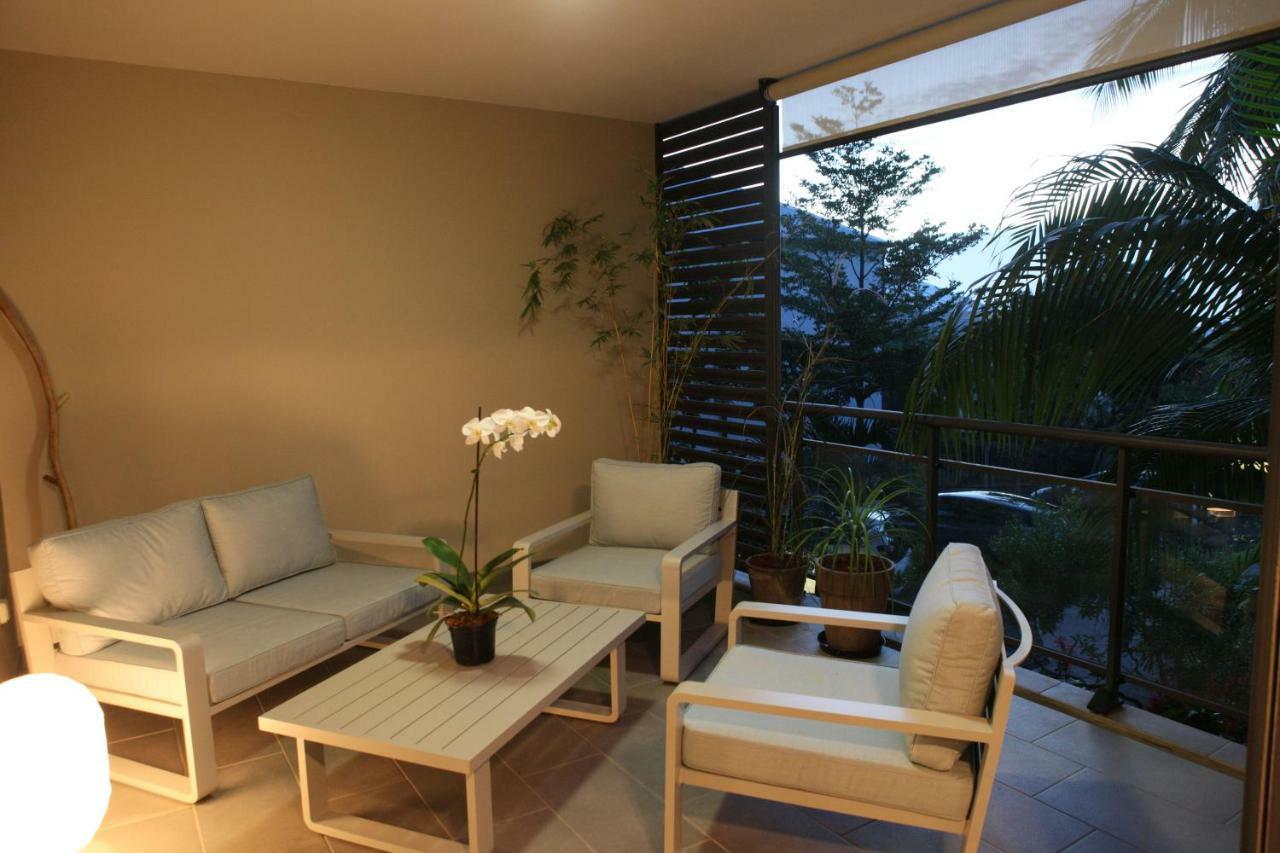 100 Rue Suffren Apartment Saint Pierre Luaran gambar